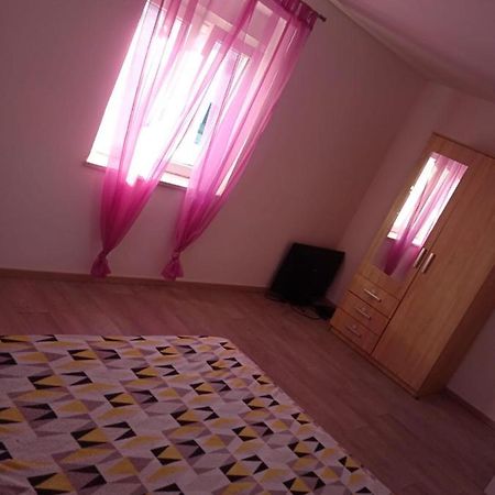 Ferienwohnung Schaefer Murter Ngoại thất bức ảnh