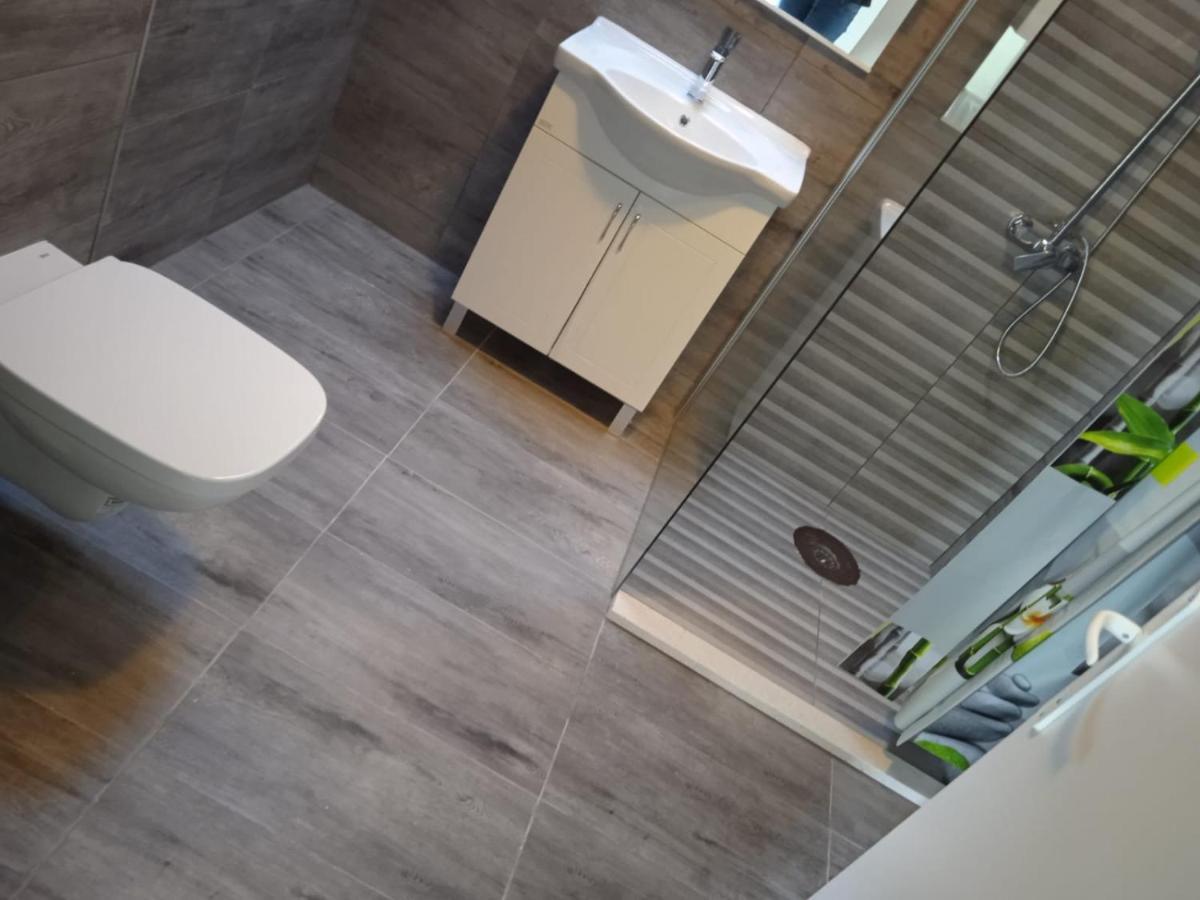 Ferienwohnung Schaefer Murter Ngoại thất bức ảnh